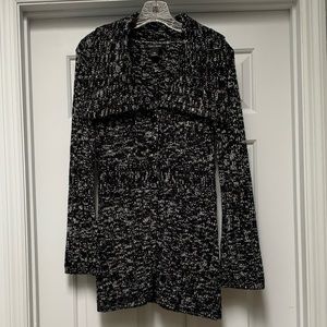 NWOT WHBM Black & White Marled Long Sweater Sz XS